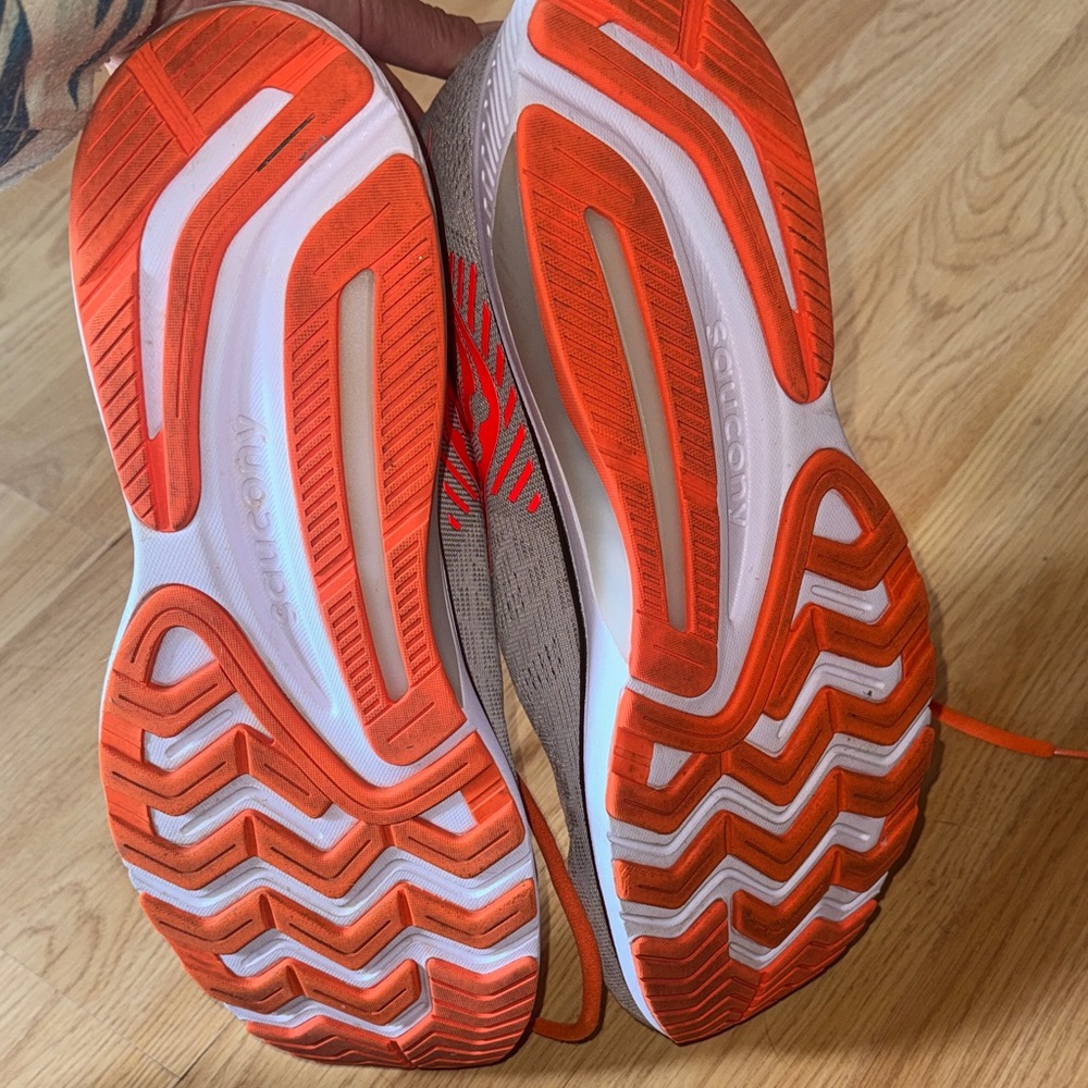 Saucony Jack Rabbit size 13 men’s guide 14  Athletic Sneakers running excellent - Picture 10 of 10